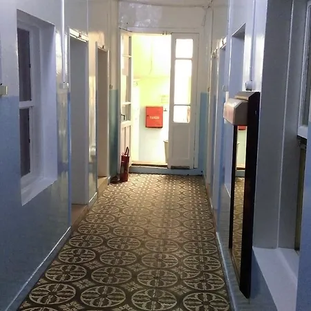 Sen *